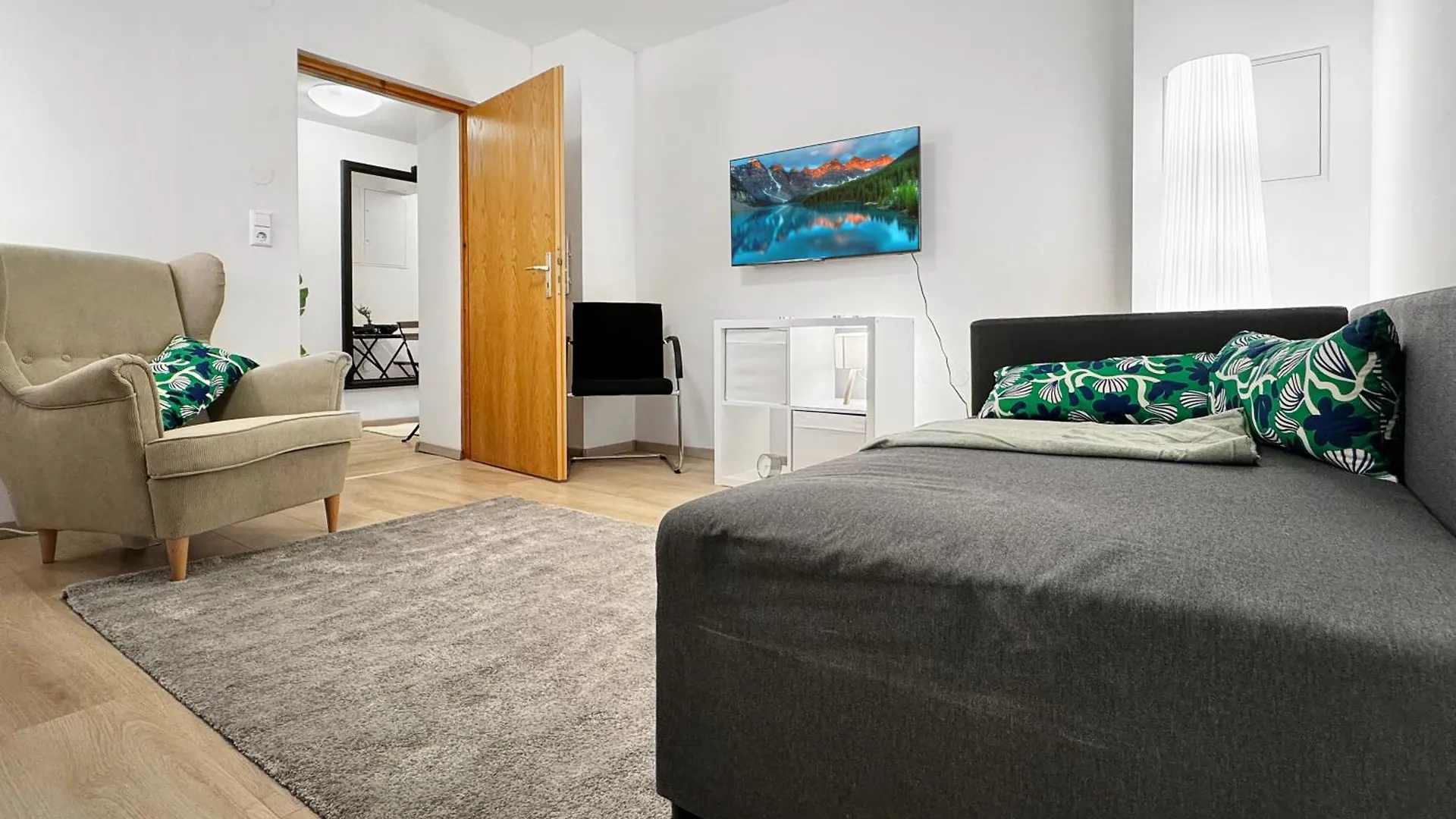 2 Zimmer Apartment Im Zentrum Von Stuttgart