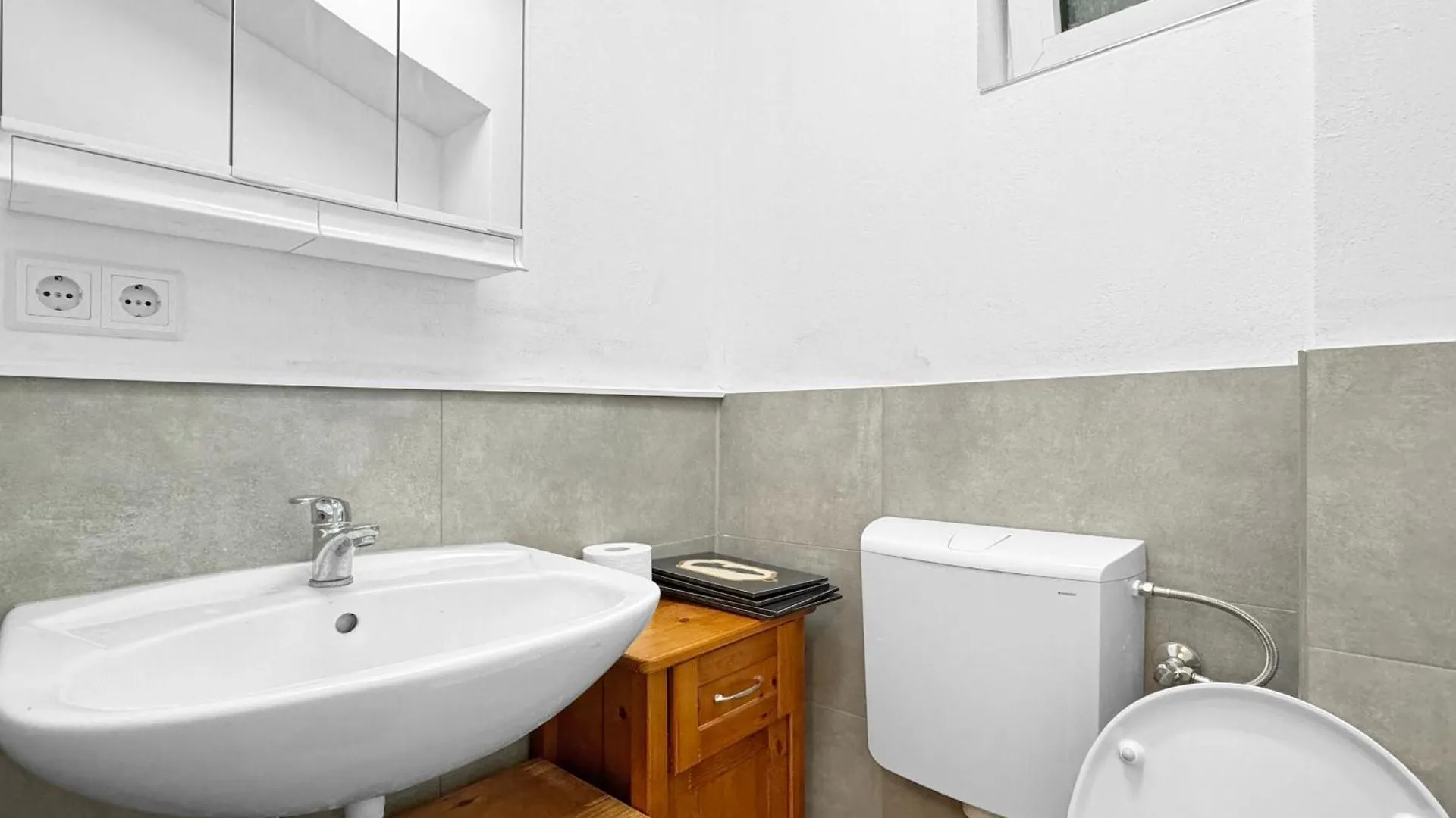 2 Zimmer Apartment Im Zentrum Von Stuttgart