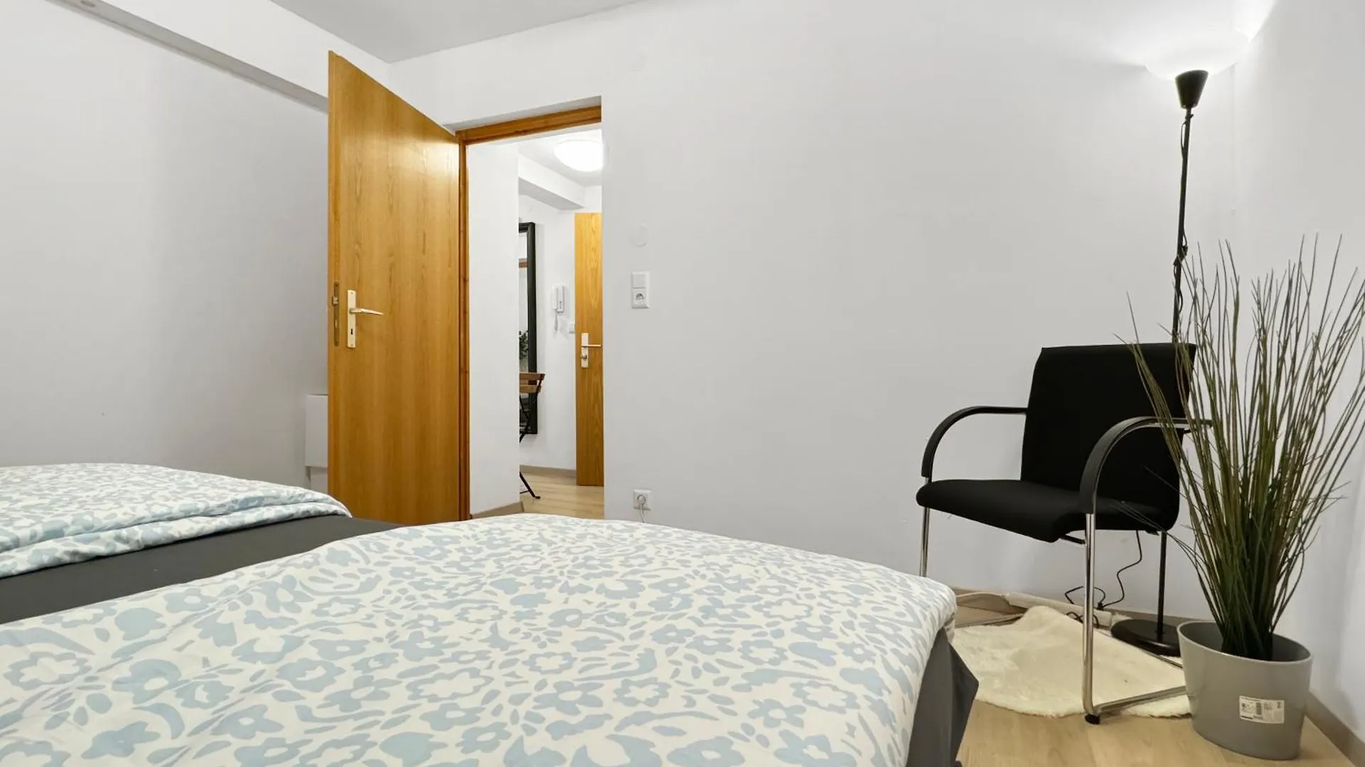 2 Zimmer Apartment Im Zentrum Von Stuttgart